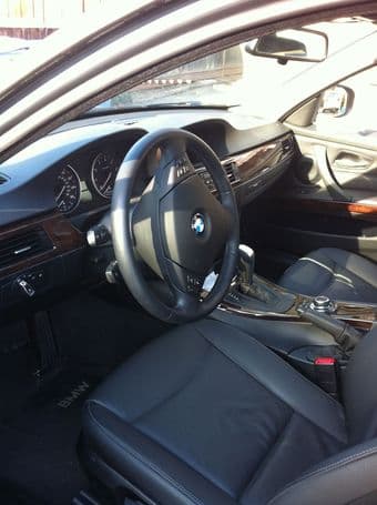 2010 BMW 328i Sedan, 8k Miles, Nav/Xenon/Steptronic/Heated Seat $31000 3