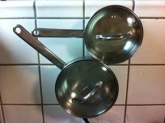 Chefmate cooking pots with lid for sale $3 1