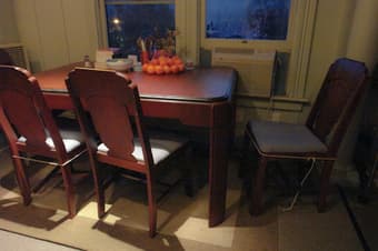 Beautiful antique (deco?) dining room set - needs minor repair $100 1