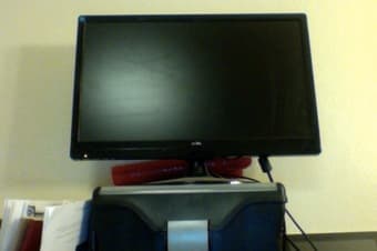 Ativa 22" LCD - $70 1