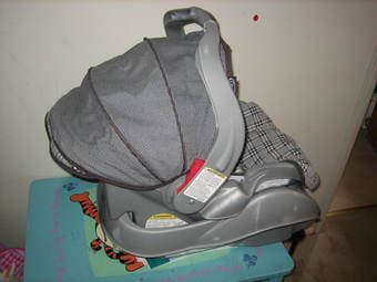 used Graco infant carseat 2