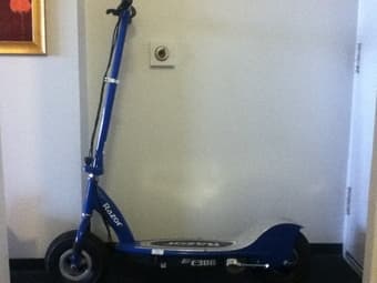 Awesome Electric Scooter for a Throw away price - 170 USD only!!! 2