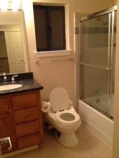 $900 Room with private bathroom 1 year lease (mountain view) 3