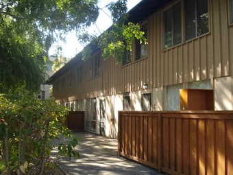 Sublease, 1BR in 3BR EV lowrise, mid June to Mid Sep, $850/month 1