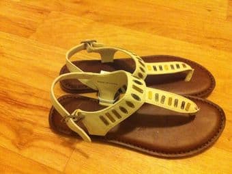 Brand New American Eagle Women's Sandals for Spring! $30 OBO 3