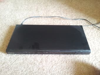 Sony Trinitron WEGA Digital TV + DVD Player + TROLLY - $90 1