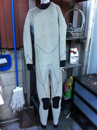 Patagonia wetsuit Men medium $200 1