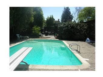 Subletting 5BR, 3 Bath house in Palo Alto from mid-June to mid-Sept. 1