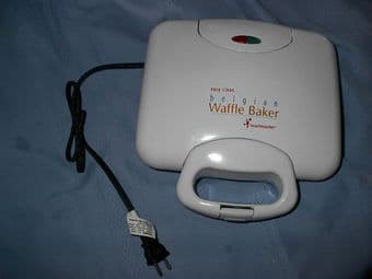 Selling Belgian Waffle Baker in good condition 1