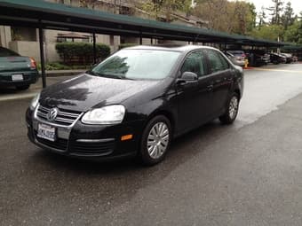 2010 VW Jetta, Auto-Transimission   $14,000 2