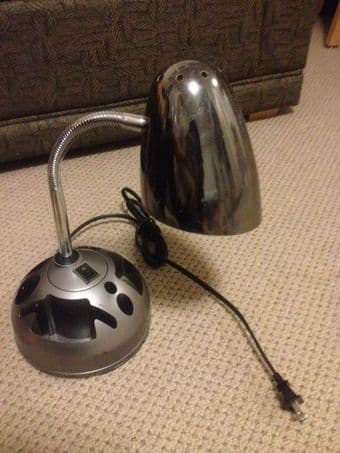 desk lamp 5$ 3