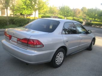 Moving sale: Honda 2001 109K miles Accord Automatic Car -- $4700 3