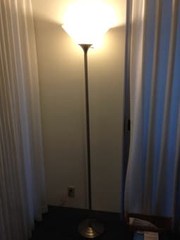 Floor lamp - 20$ 1