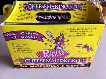 Ricki's Mozzarella and Ricotta Cheese Making Kit $10 1