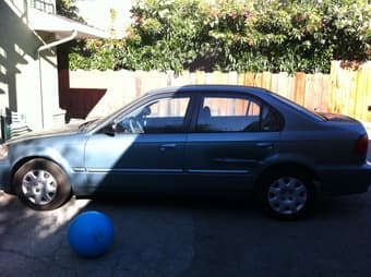 2000 Honda Civic DX (114,919 miles) - $4,500 1