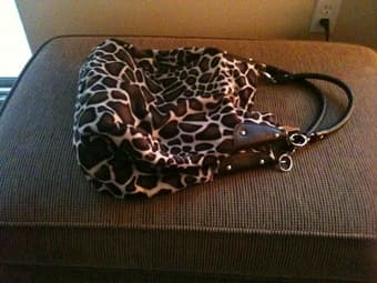 Bags sell $ 10- $25 1