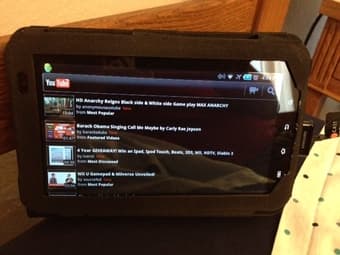 Samsung Galaxy Tab 7" Android $190 OBO - like new, charger,cover+stand 2