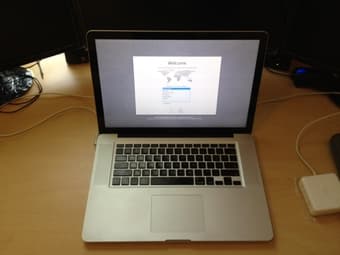 Macbook pro 15" unibody 1