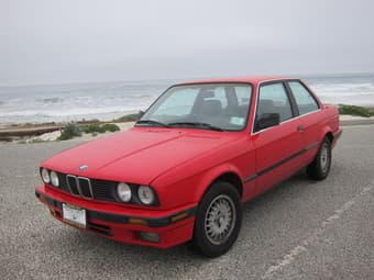 Classic Red BMW E30 3