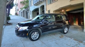 VW Tiguan 2011 1