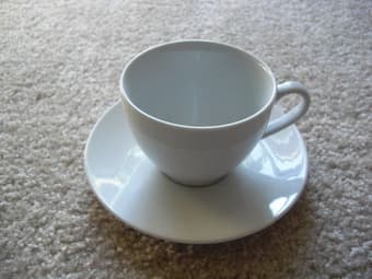 coffee cups & saucers (6 pairs) $5 1
