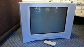 FS: 20" Sony Trinitron CRT TV - $8 1