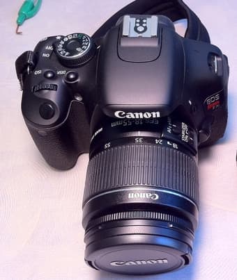 Canon T3i/600D [Body + EF-S 18-55mm] 2