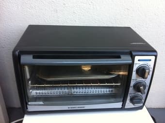 Black & Decker electric oven $22 1