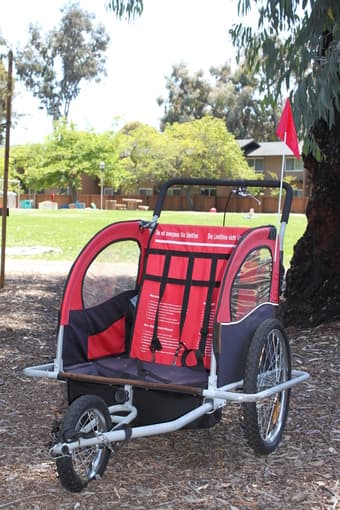 DOUBLE BABY BICYCLE BIKE TRAILER/STROLLER ($70)Moving Sale 1