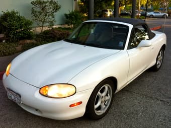 1999 Mazda Miata (Excellent condition 95k miles) - $5200 1
