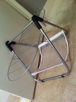 quality electric kettle $19 & clothes laundry drying rack $10 OBO 2