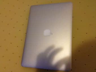 Macbook air 1.7ghz i5 128gb ssd 2