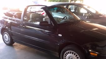 2001 Volkswagen Cabrio GLS Convertible - $3900 2