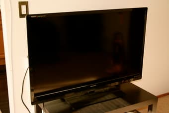 42" SHARP TV - Aquos Quattron - $750 2