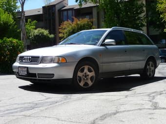 Audi A4 Quattro V6 1999, 5900$ 1