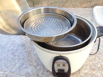 Tatung Rice Cooker. $30 2