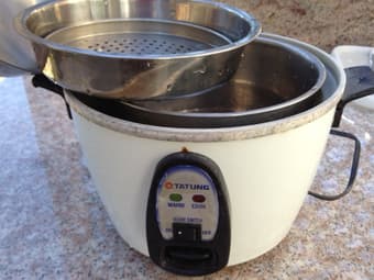 Tatung Rice Cooker. $30 3