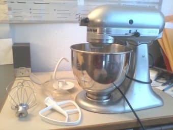 Kitchen Aid Artisan ($200) 1