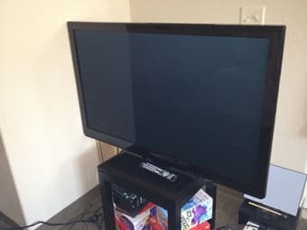 46" HDTV (plasma, 3D) for sale 2