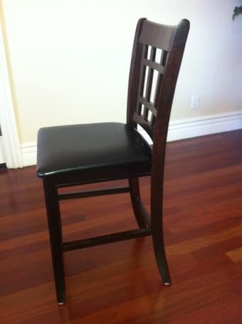 MOVING SALE: 4 bar chairs, great value 1