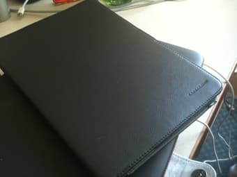 Kindle DX - 8 months old - 9.7" E-Reader - good for PDFs 2