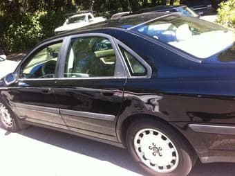 Very Clean Tltle & New Tires Changed VOLVO 1