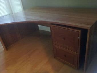 Like-new Beautiful Executive desk for sale 1