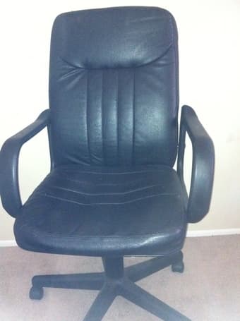 CLEAN black chair for $ 3 1