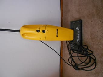 EUREKA quick-up Vaccum for sale: only $10 1