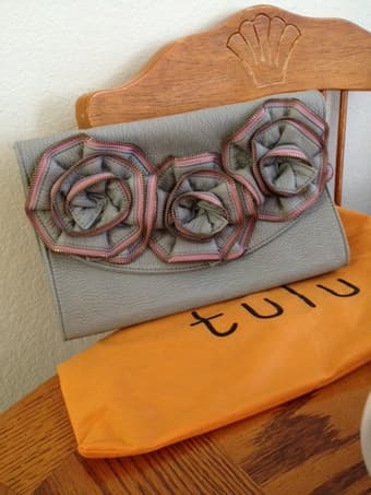 ***New ADORABLE Tulu zipper rose clutch $40 OBO 1