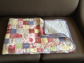Beautiful twin size quilt $40 1