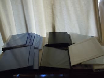 Binders/Stationary storage bins/ folder -case/ Table lamp/Hanger at EV 1