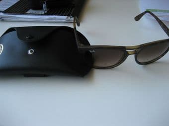 Ray Ban Rayban Brad RB4170 865/13 3N - 100$ 3