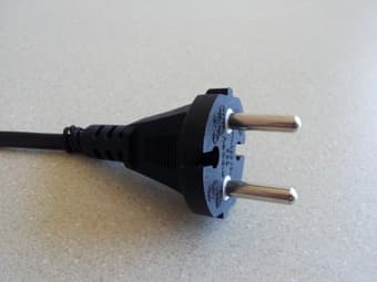 Hair dryer ($5) 2